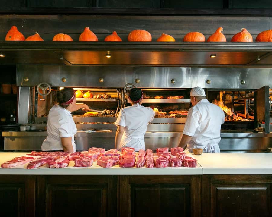 Asado Experience at Parrilla Don Julio - The First Plates: Chorizo and Provoleta