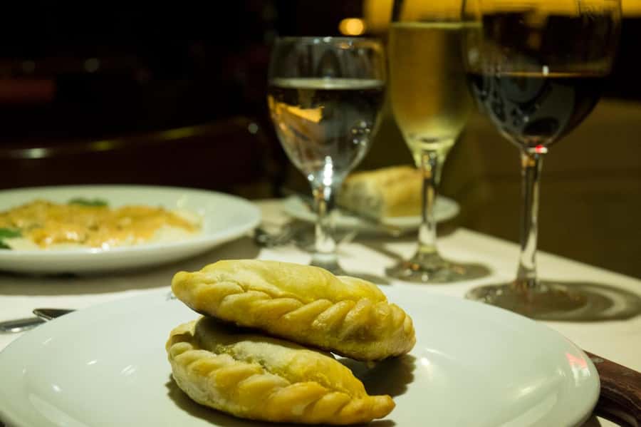 BA: Tango Show and Optional Dinner at Esquina Homero Manzi - What the tango performance delivers