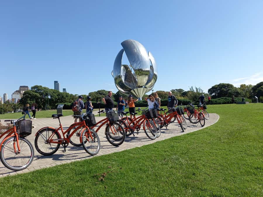 Bike Tour: Buenos Aires to the North - Palermo and the long green pause at Rosedal