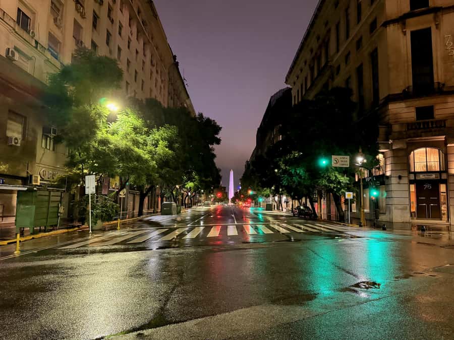 Buenos Aires After Dark: A City Lights & Sunset Experience - Plaza de Mayo and the city center