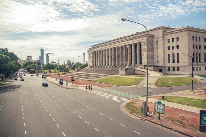 Buenos Aires Bike Tour: North Districts, Recoleta and Palermo - How good is the guiding?