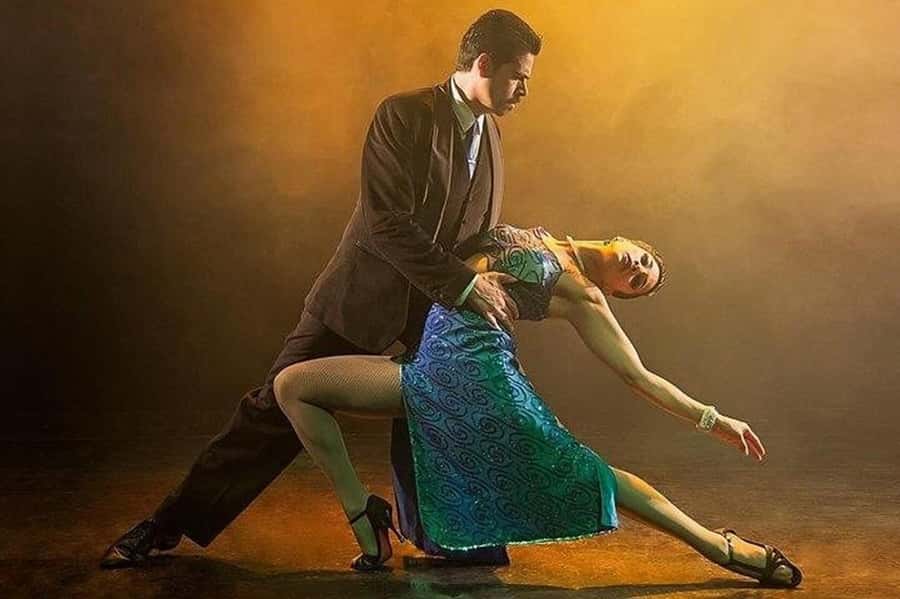 Buenos Aires: Cafe Los Angelitos Tango Show, Optional Dinner - When the Tango Takes Over