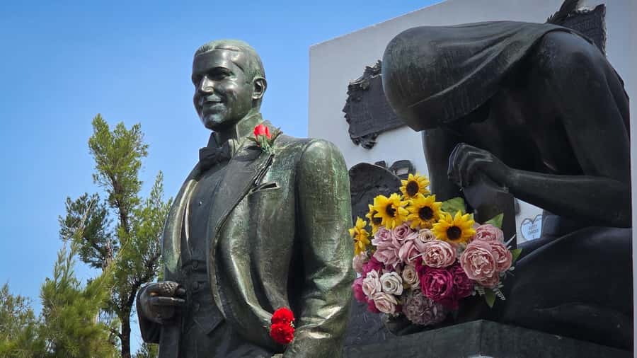 Buenos Aires: Chacarita, The Largest Cemetery In Argentina - Why Chacarita Cemetery is worth your morning