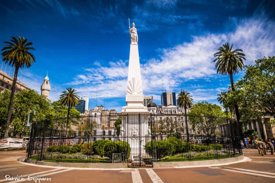 Buenos Aires: City Tour Porteno with Wine Tasting - A five-hour introduction to Buenos Aires