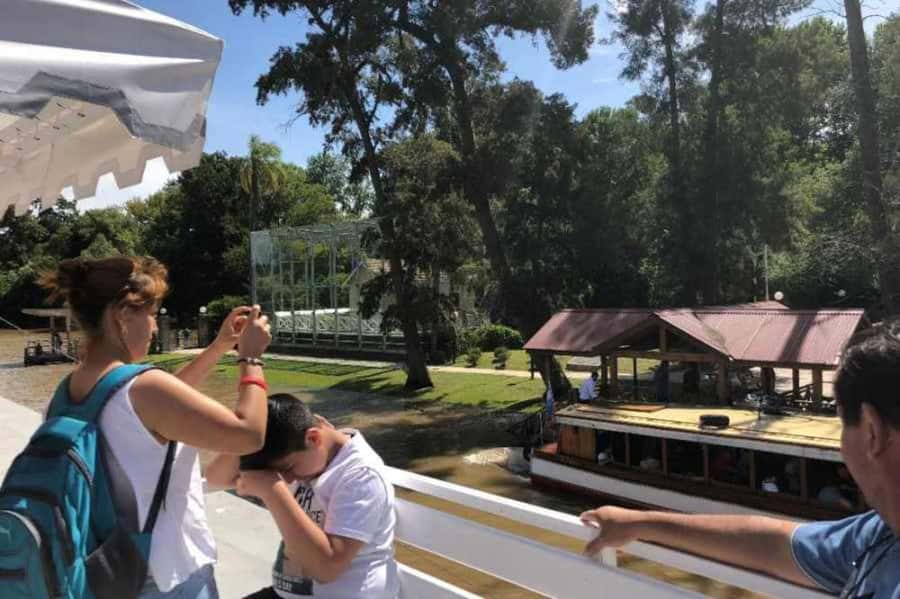 Buenos Aires: Classic Private Delta Tigre Boat Tour - A private tour with one shared element