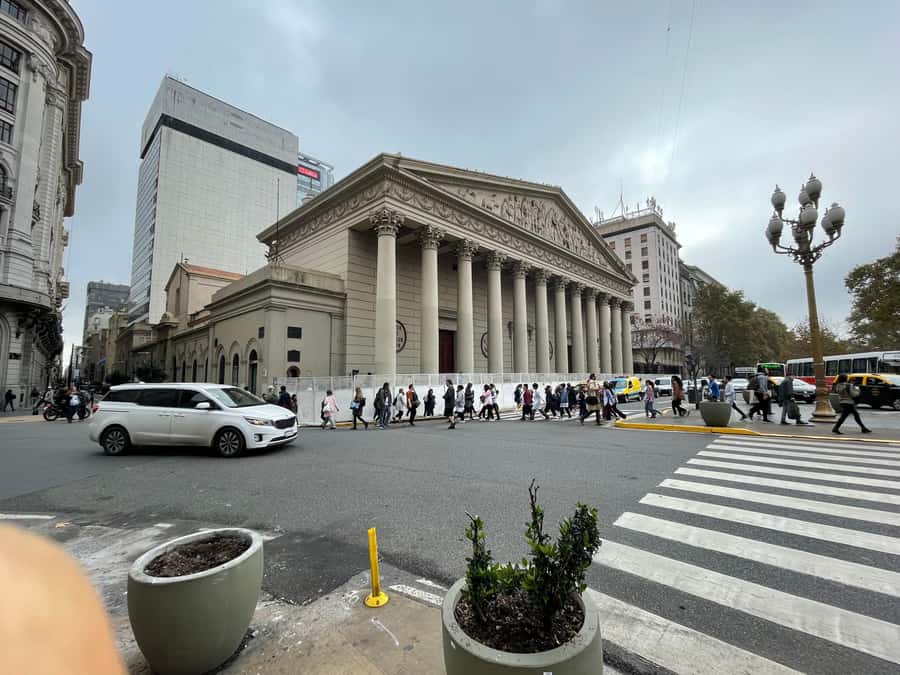 Buenos Aires: Customizable City Tour in Polish - Choosing shopping or cultural visits