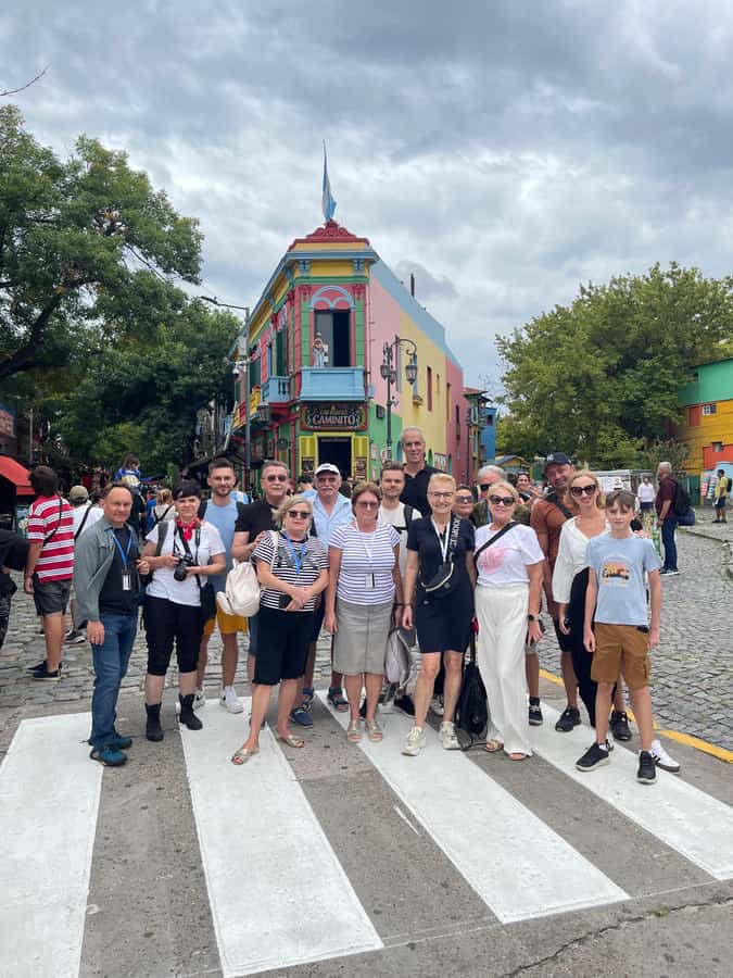 Buenos Aires: Customizable City Tour in Polish - Gaucho shows and Argentine meat grills