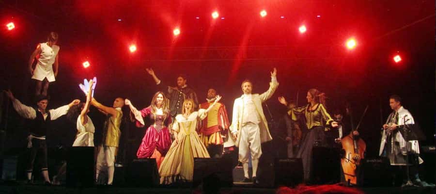Buenos Aires: Gala Lírica Tickets at Palacio Paz. - What happens from the 6 p.m. arrival