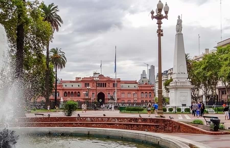 Buenos Aires : Highlights Walking Tour With A Guide - San Telmo, cobblestones, and tango roots