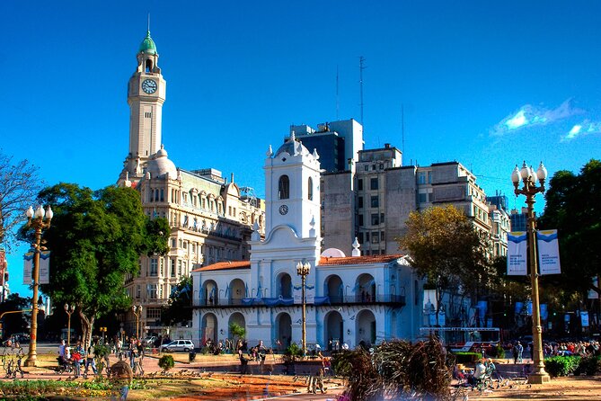 Buenos Aires Hop-On Hop-Off Bus, Free Walking Tours & Discounts - The open-top bus, audio, and waiting time