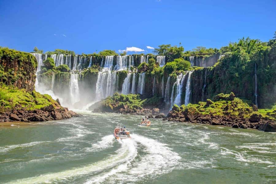 Buenos Aires: Iguazu Falls Private Day Trip with Airfare - Lunch and the afternoon train to the Devil’s Throat