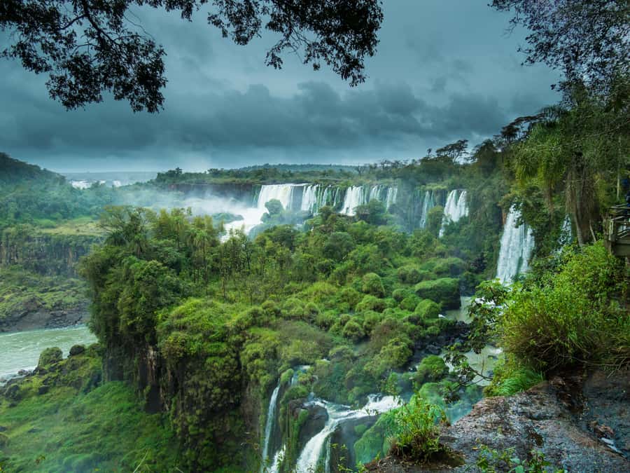 Buenos Aires: Iguazú Falls with Boat Ride & Optional Flight - Is the $600 price good value?