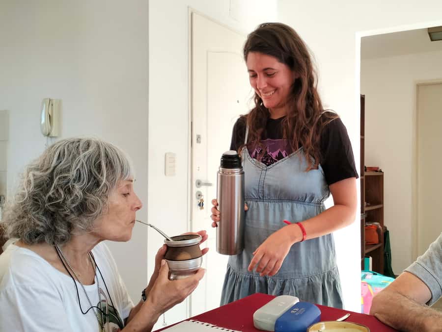Buenos Aires: Mate & paint experience with pastry tasting - Meeting Jazmin at the Buenos Aires atelier