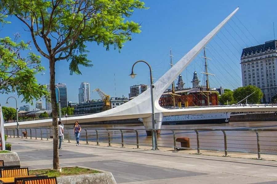 Buenos Aires: Montserrat, San Telmo, La Boca, and Puerto … - San Telmo Market and the Mafalda stop