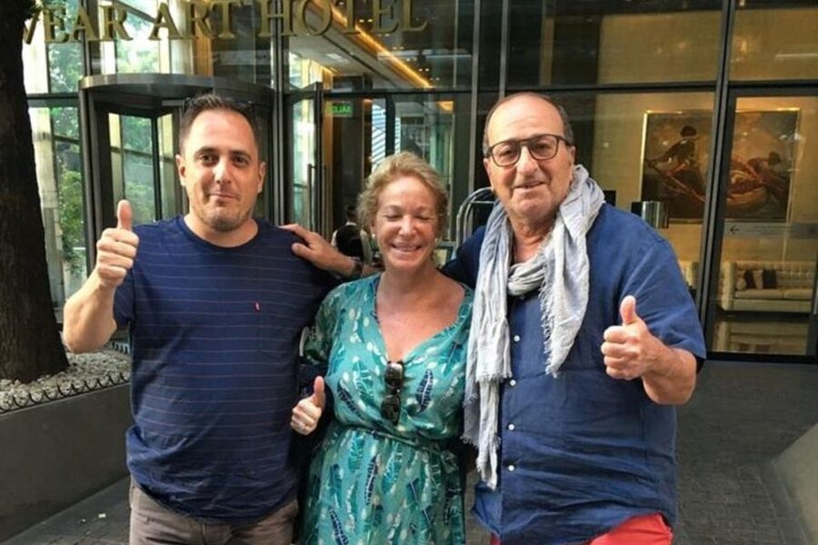 Buenos Aires: Personalized 2 to 8-Hour Private Walking Tour - Markets, cafés, and the city beyond the postcard