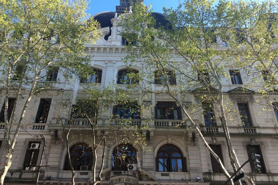Buenos Aires Private Half-Day City Tour - Puerto Madero, a sharp change of mood
