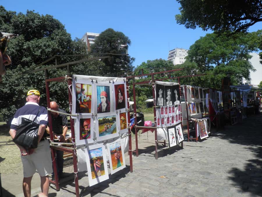 Buenos Aires: Private Recoleta Cemetery Walking Guided Tour - Eva Perón’s grave and the people behind the names