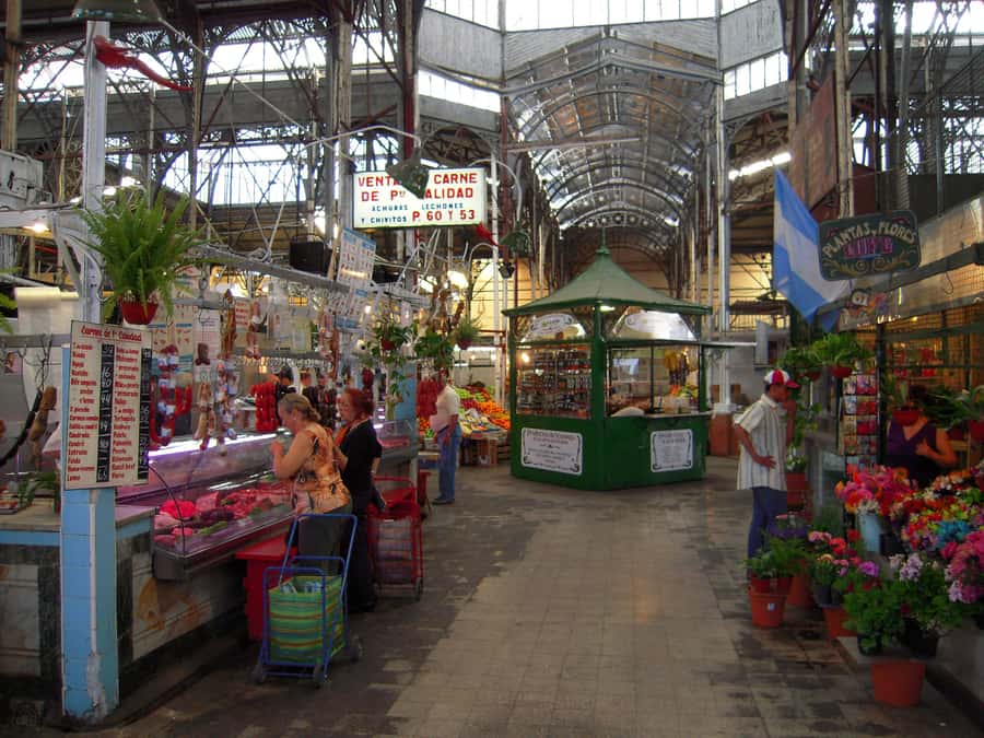 Buenos Aires: San Telmo and Market Guided Walking Tour - Meeting Clemente and Mafalda