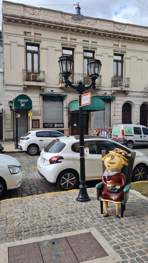 Buenos Aires: San Telmo, History, Bars, and Tango! - Buildings, institutions, and old streets