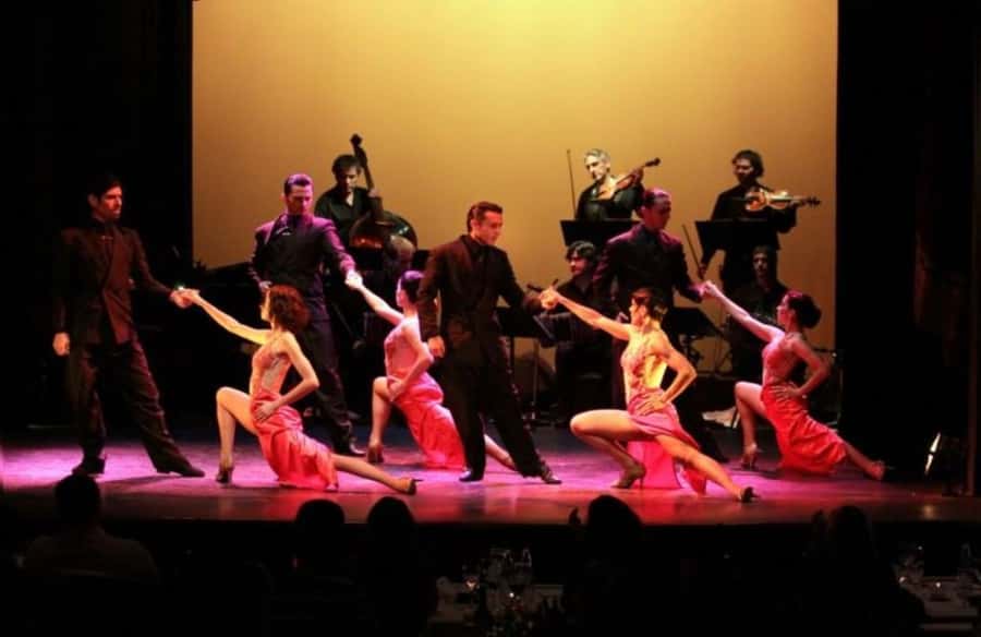 Buenos Aires Tango Show and Dinner at Piazzolla Tango - Who will enjoy this evening most?