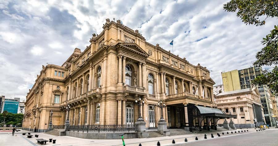 Buenos Aires: Teatro Colon Guided Tour - Grand halls, frescoes, and the 700-bulb chandelier