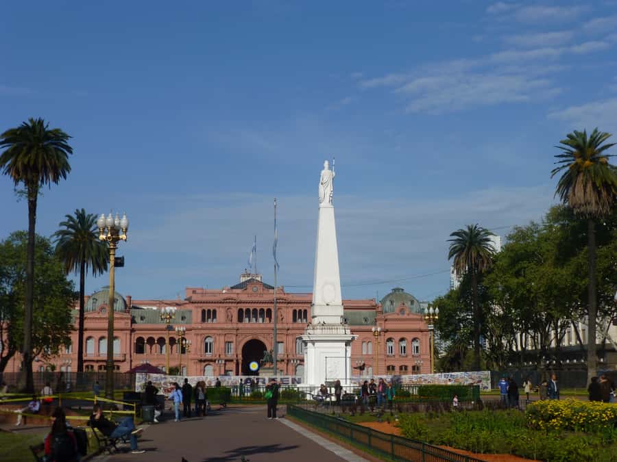 Buenos Aires: Walking City Tour with Colón Theater & Museums - Plaza de Mayo and the symbols of Argentina