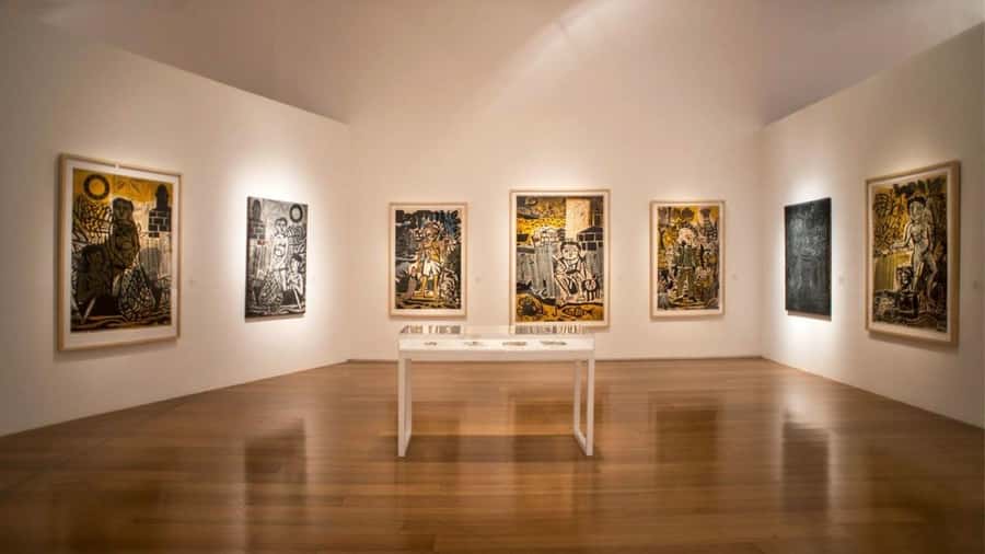 Buenos Aires: Walking City Tour with Colón Theater & Museums - Walking, buses, and the day’s rhythm