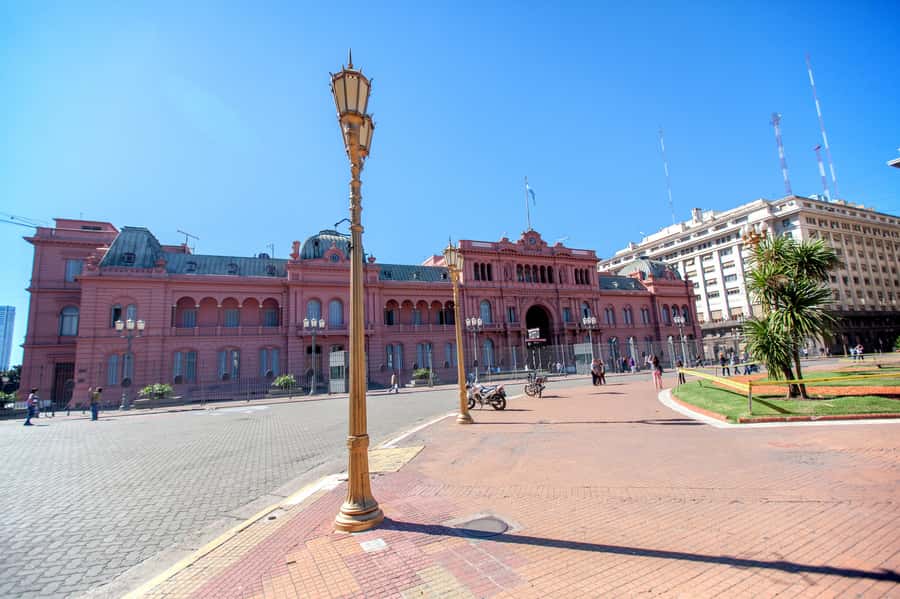 Classic City Tour of Buenos Aires: Neighborhoods and Emblems - Pickup delays and the central drop-off
