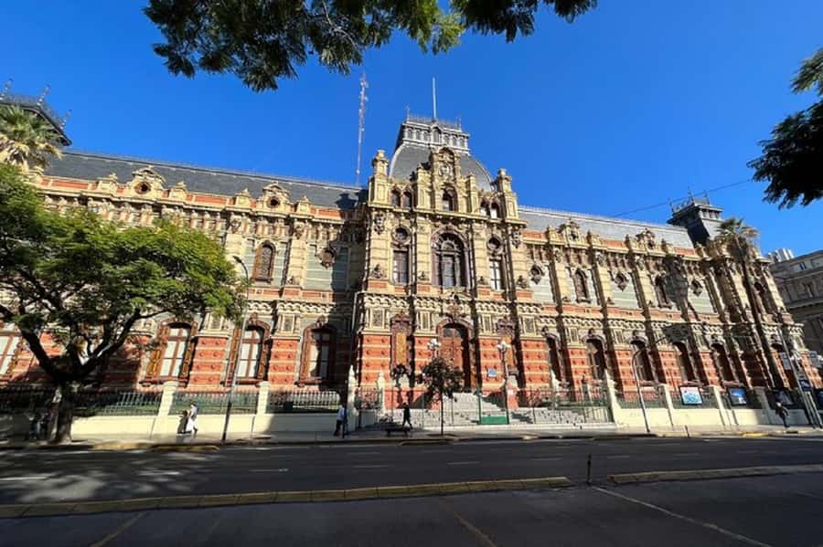Exclusive Full-Day Private Tour in Buenos Aires - A final walk through Recoleta