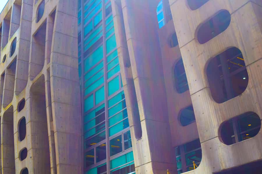 From Colonialism to Eclecticism, Buenos Aires arquitectonica - Plaza de Mayo puts colonial Buenos Aires first