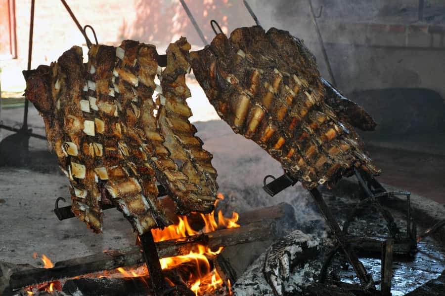 Full-Day at Santa Susana Ranch with BBQ, Drinks and Show - Ending with mate and pastries