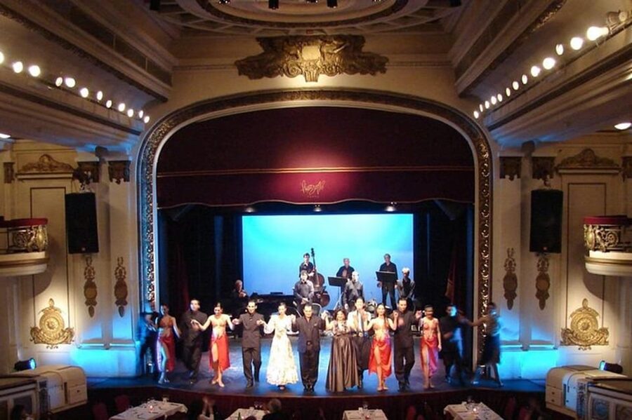 Piazzolla Tango Show in Buenos Aires (with optional dinner) - How the three to four hours usually work