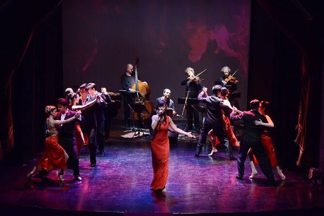 Piazzolla Tango Show in Buenos Aires - The live quintet and stage production