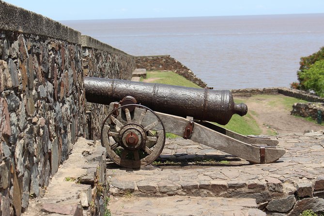Premium Day Tour to Colonia del Sacramento - Iglesia Matriz and Plaza de Armas