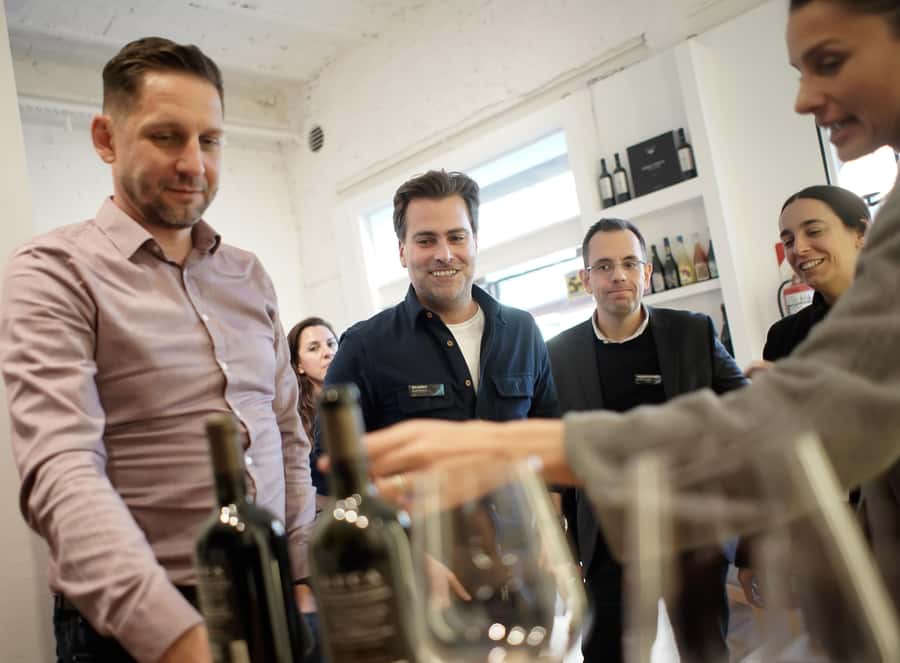 Premium Empanadas Cooking Class & Wine Tasting Experience - Meeting point and practical planning