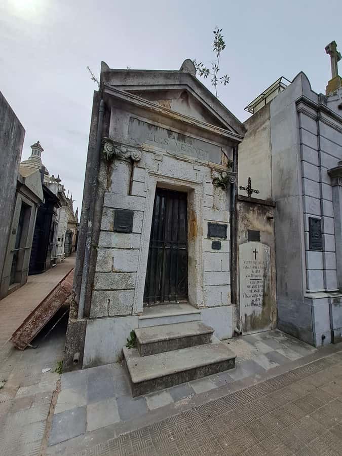 Recoleta & Cemetery for curious people - The French Embassy and the city’s European image