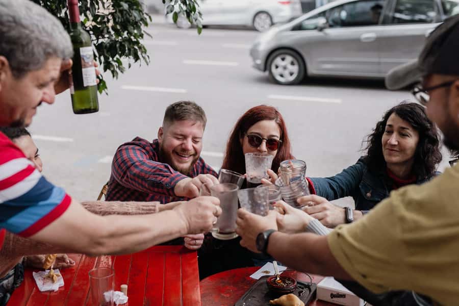 San Telmo: Historical Guided Tour with Street Food & Drinks - Why San Telmo works so well for a food walk