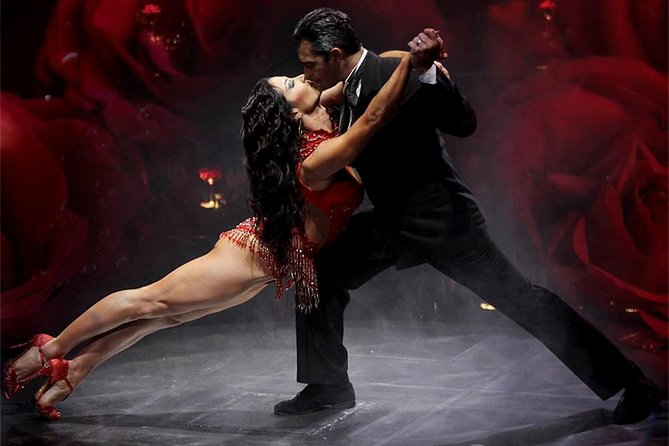 Señor Tango Show with Optional Dinner in Buenos Aires - Señor Tango goes big from the first note