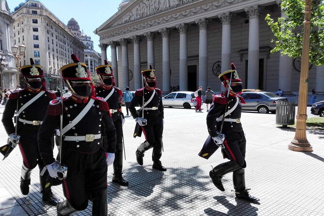Small-group Buenos Aires City Tour - The guide and the language question