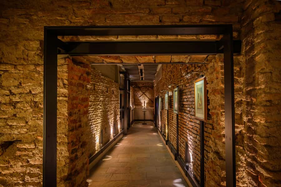 Small-Group Walking Tour San Telmo Neighborhood - The optional tunnels at El Zanjon de Granados