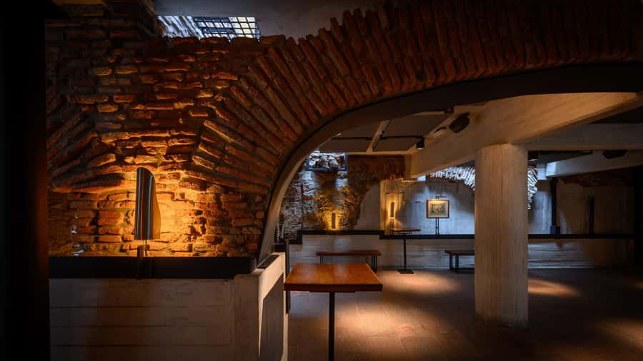 Small-Group Walking Tour San Telmo Neighborhood - What the $79 price gets you