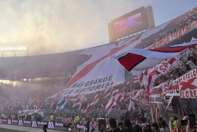 Soccer Match in Buenos Aires with Transfers and Local Guide