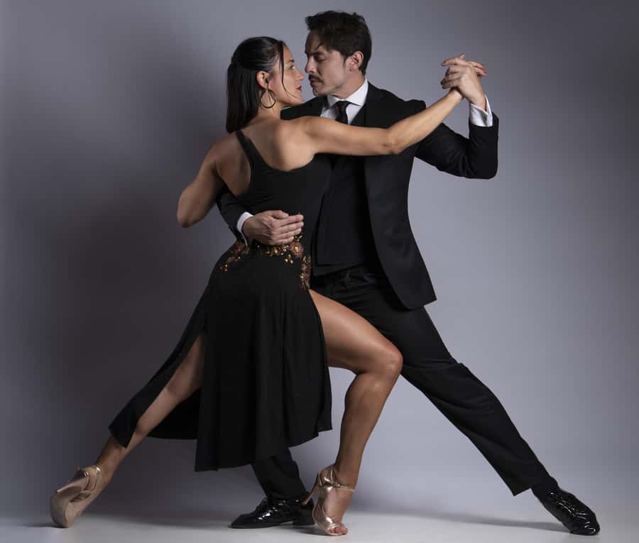 Tango Lesson in Buenos Aires with professional dancers - Practical limits and who should skip it