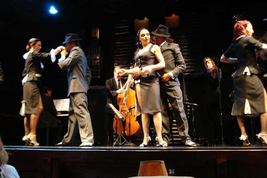 Tango show in La Ventana with optional Dinner - From tango couples to gaucho traditions