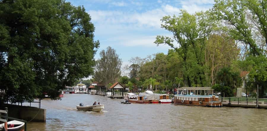 Tigre Delta: Half-Day Tour and Boat Trip - The drive along Costanera Avenue