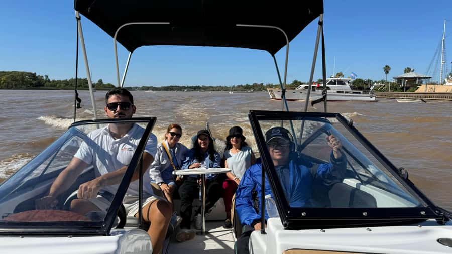 Unique Tigre and Delta Private Day Cruise Navegation - Leaving the road for the delta waterways